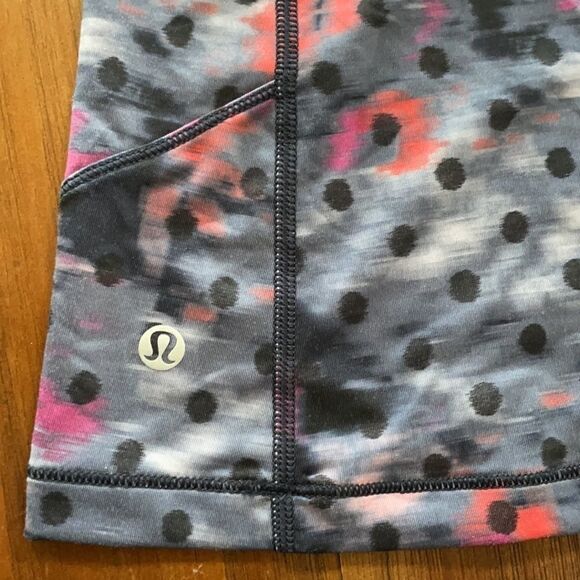 LULULEMON Kanto Catch Me Tank Size 2 - Picture 5 of 10